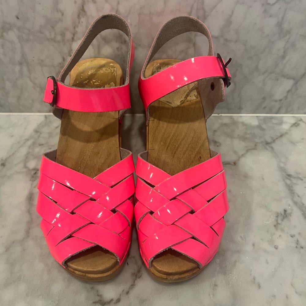 No. 6 Woven Patent Leather Clog Sandals Neon Pink